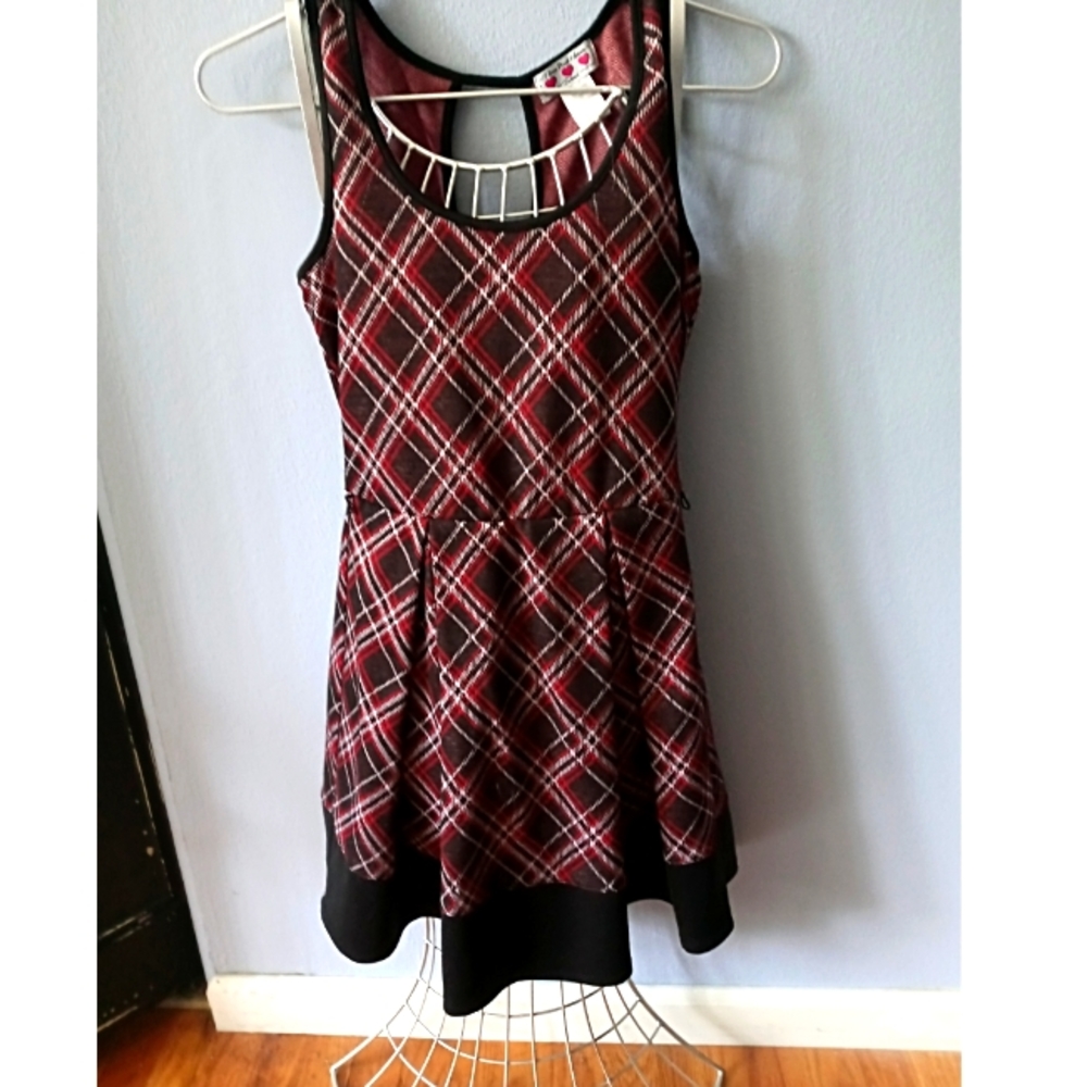 Plaid Pleated dress XS